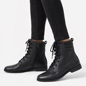Tommy Hilfiger Women’s Black Leather Lace‎ Up Boots Side Zip Pin Logo Size 7.5